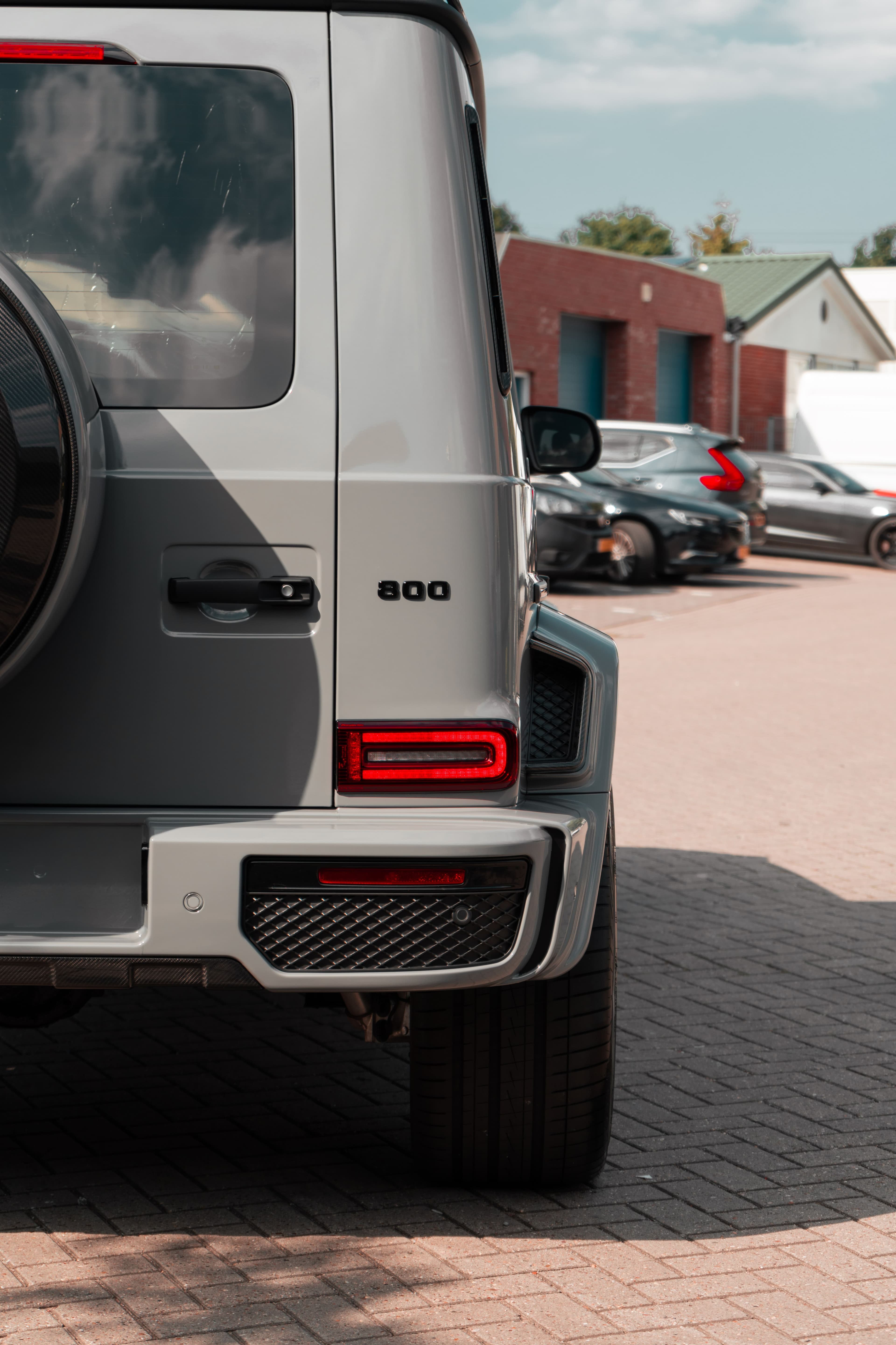 Gedetailleerde wrap op een Brabus, voorbeeld van vakmanschap door Wrapmaster DH